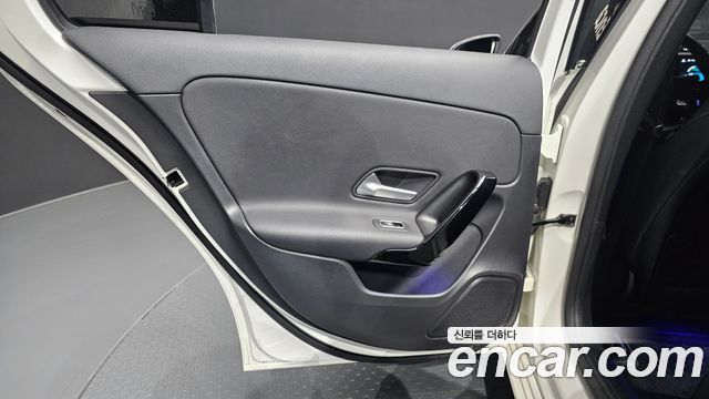 Mercedes-Benz A-Class (W177) A220 Sedan 2020 — фото 31