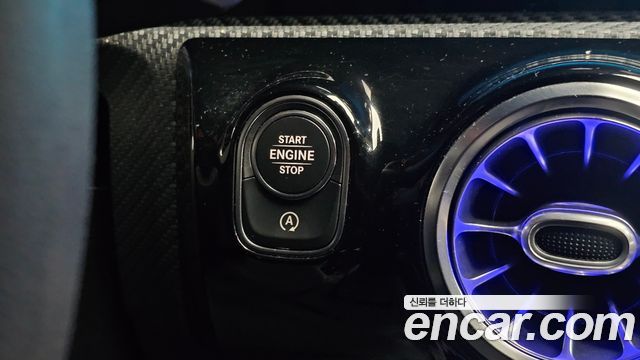 Mercedes-Benz A-Class (W177) A220 Sedan 2020 — фото 34