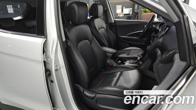 Hyundai Santa Fe (DM) Diesel(e-VGT) 2.2 2WD Smart 2015 — фото 11