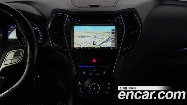 Hyundai Santa Fe (DM) Diesel(e-VGT) 2.2 2WD Smart 2015 — фото 15