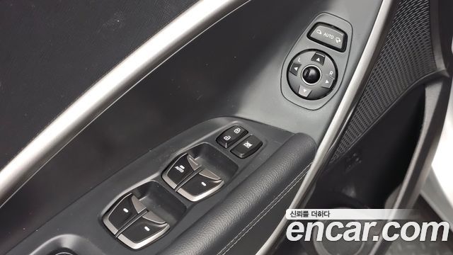 Hyundai Santa Fe (DM) Diesel(e-VGT) 2.2 2WD Smart 2015 — фото 18