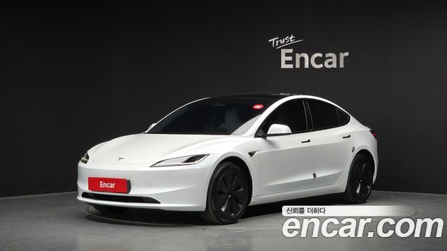 Tesla Model 3 RWD 2025 — фото 1