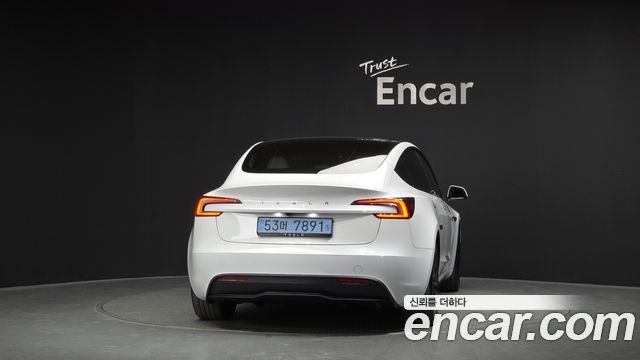 Tesla Model 3 RWD 2025 — фото 4