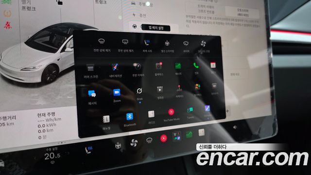 Tesla Model 3 RWD 2025 — фото 19