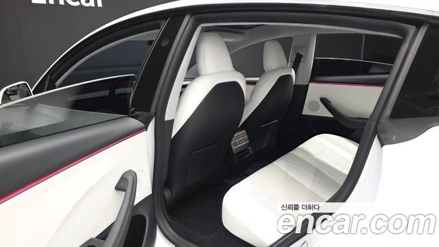 Tesla Model 3 RWD 2025 — фото 26