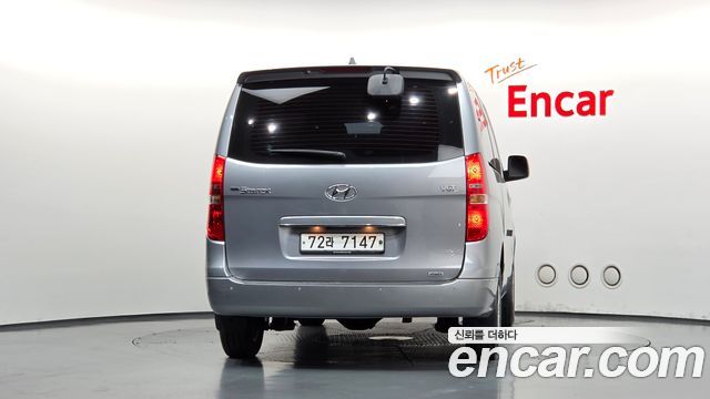 Hyundai Grand Starex 4WD Wagon 12-Seater Modern 2019 — фото 4