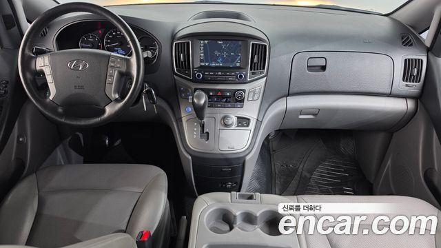 Hyundai Grand Starex 4WD Wagon 12-Seater Modern 2019 — фото 7