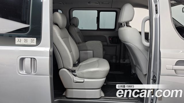 Hyundai Grand Starex 4WD Wagon 12-Seater Modern 2019 — фото 11