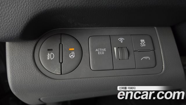 Hyundai Grand Starex 4WD Wagon 12-Seater Modern 2019 — фото 19