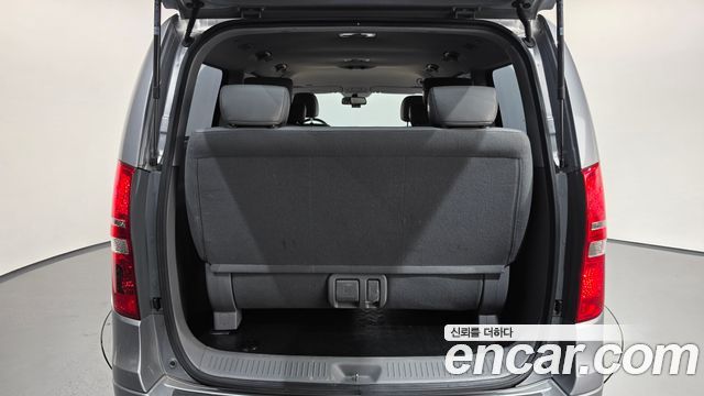 Hyundai Grand Starex 4WD Wagon 12-Seater Modern 2019 — фото 20