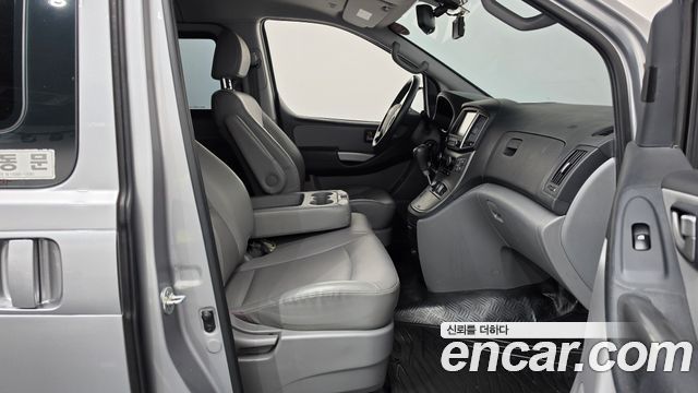 Hyundai Grand Starex 4WD Wagon 12-Seater Modern 2019 — фото 26