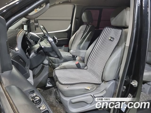 Hyundai Grand Starex 5-Seater VAN Modern 2017 — фото 16