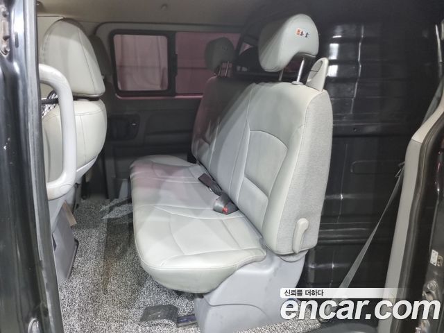 Hyundai Grand Starex 5-Seater VAN Modern 2017 — фото 17