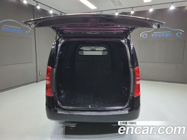 Hyundai Grand Starex 5-Seater VAN Modern 2017 — фото 20