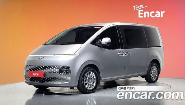 Hyundai Staria L3.5 Cargo 3-Seater Modern 2023 — фото 1