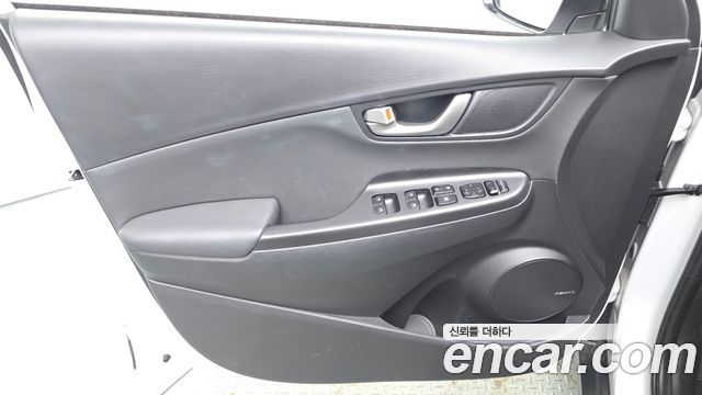 Hyundai Kona 1.6 Turbo 2WD Premium 2018 — фото 30