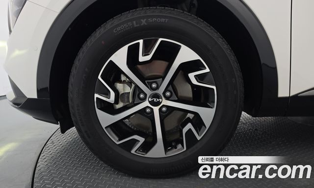Kia Sportage Hybrid (V) Signature 2WD 2023 — фото 5