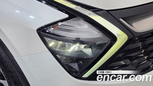 Kia Sportage Hybrid (V) Signature 2WD 2023 — фото 28