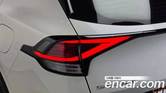 Kia Sportage Hybrid (V) Signature 2WD 2023 — фото 29