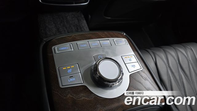 Genesis G80 (RG3) Gasoline 3.5 Turbo AWD 2025 — фото 19