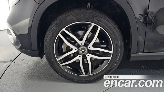 Mercedes-Benz GLA-Class (X156) GLA220 Premium 2018 — фото 5