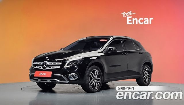 Mercedes-Benz GLA-Class (X156) GLA220 Premium