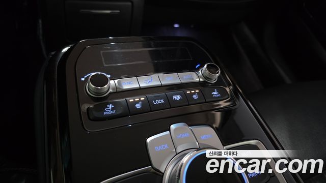 Genesis G90 3.8 AWD Premium Luxury 2019 — фото 30