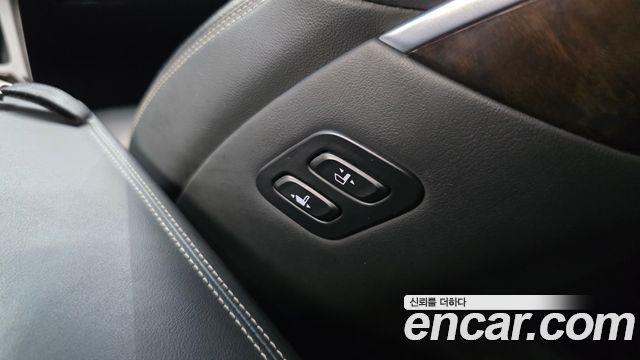 Genesis G90 3.8 AWD Premium Luxury 2019 — фото 31