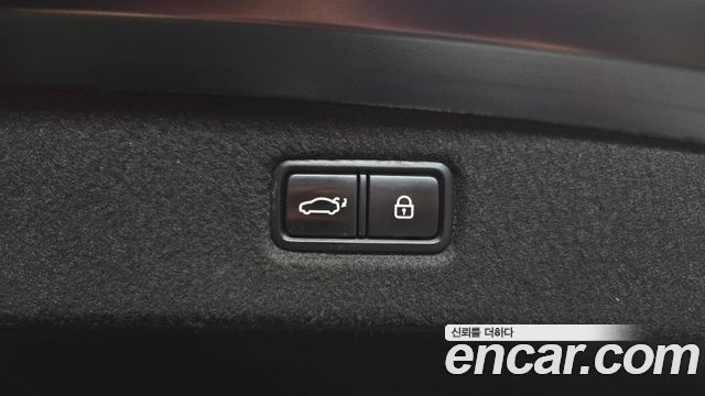 Genesis G90 3.8 AWD Premium Luxury 2019 — фото 32