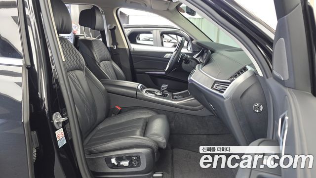 BMW X7 (G07) xDrive 40i Design Pure Excellence 6-Seater 2021 — фото 11