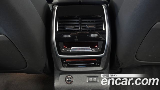 BMW X7 (G07) xDrive 40i Design Pure Excellence 6-Seater 2021 — фото 19