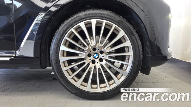 BMW X7 (G07) xDrive 40i Design Pure Excellence 6-Seater 2021 — фото 21