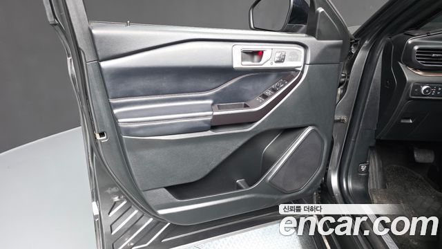 Ford Explorer (VI) 2.3 LimIted 4WD 2020 — фото 24