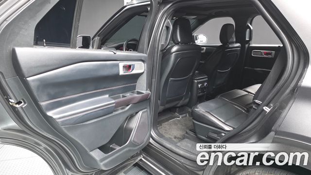 Ford Explorer (VI) 2.3 LimIted 4WD 2020 — фото 26