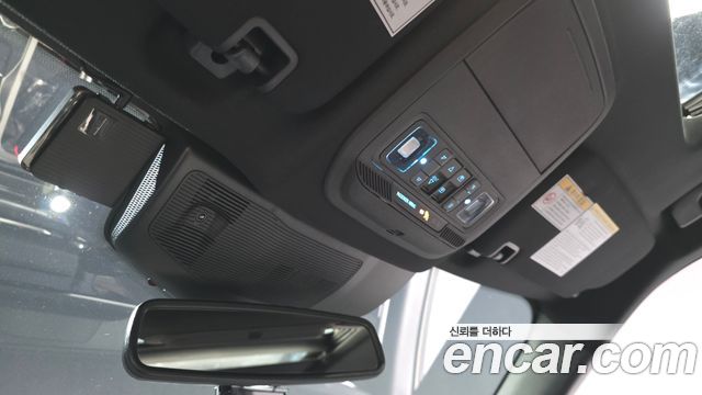 Ford Explorer (VI) 2.3 LimIted 4WD 2020 — фото 32