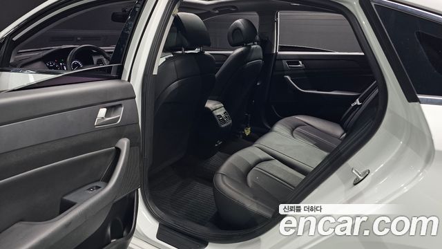 Hyundai Sonata (LF) 2.0 Style Special 2017 — фото 12