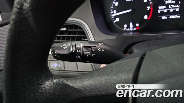 Hyundai Sonata (LF) 2.0 Style Special 2017 — фото 27