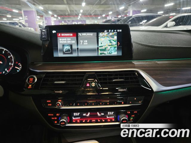 BMW 5 Series (G30) 520d M Sport Package Plus 2017 — фото 17