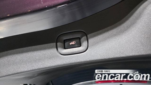 Renault Korea QM6 2.0 LPe RE Signature 2WD 2021 — фото 17