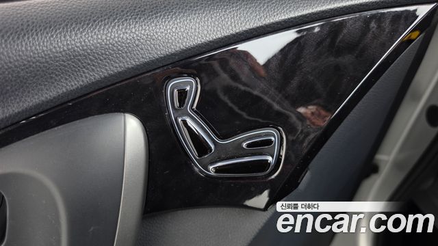 Hyundai Grandeur (HG) HG220 Diesel Modern 2015 — фото 27
