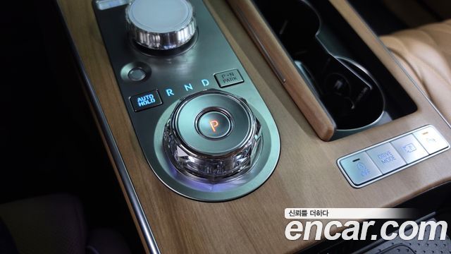 Genesis G80 (RG3) Gasoline 3.5 Turbo AWD 2025 — фото 9