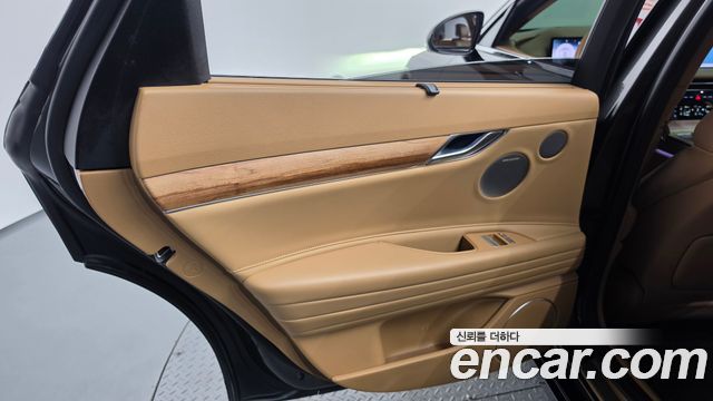 Genesis G80 (RG3) Gasoline 3.5 Turbo AWD 2025 — фото 25