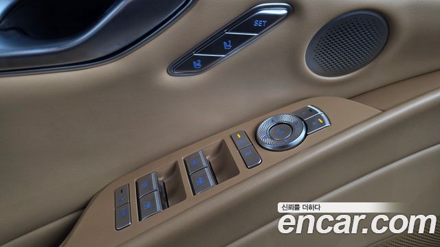Genesis G80 (RG3) Gasoline 3.5 Turbo AWD 2025 — фото 30