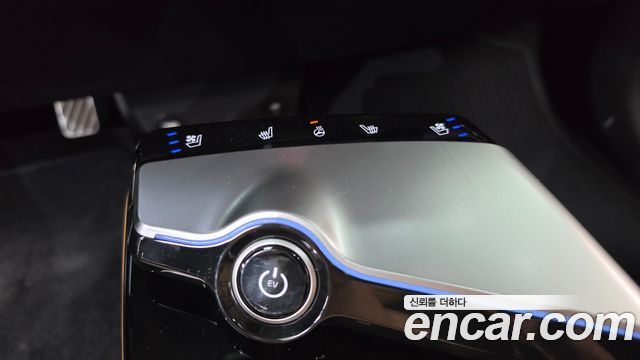 Kia EV6 Long Range Earth 2023 — фото 31