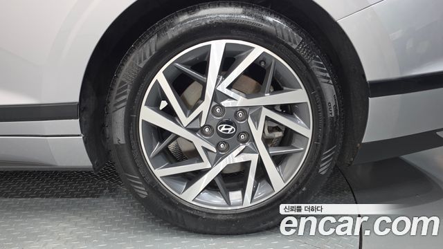 Hyundai Grandeur (GN7) 3.5 LPG 2WD (Taxi) Deluxe 2023 — фото 21