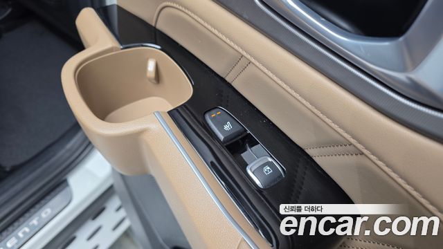Kia Sorento (IV) Gasoline 2.5T 2WD Noblesse 2024 — фото 27