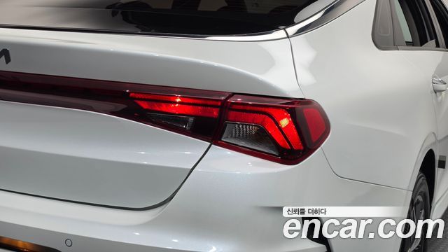 Kia K5 (III) 2.0 Trendy 2022 — фото 23