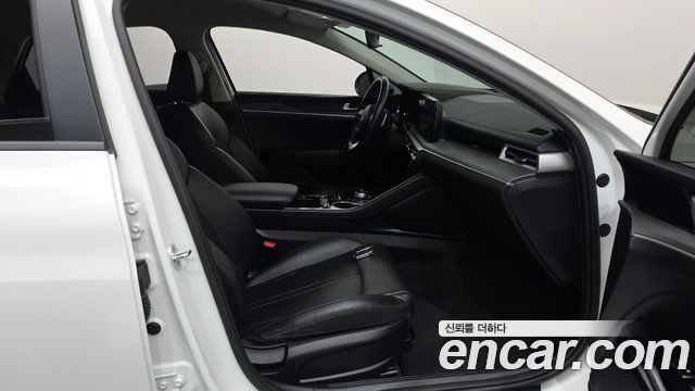 Kia K5 (III) 2.0 Trendy 2022 — фото 26