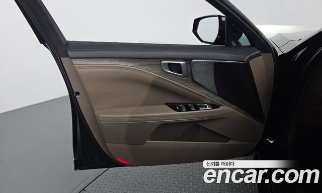 Kia K8 2.5 Gasoline 2WD Noblesse 2023 — фото 24