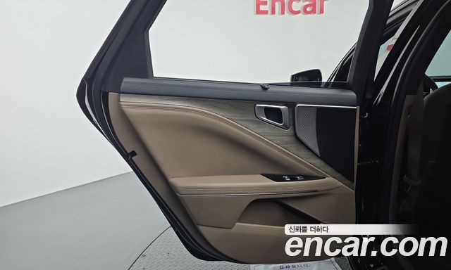 Kia K8 2.5 Gasoline 2WD Noblesse 2023 — фото 25